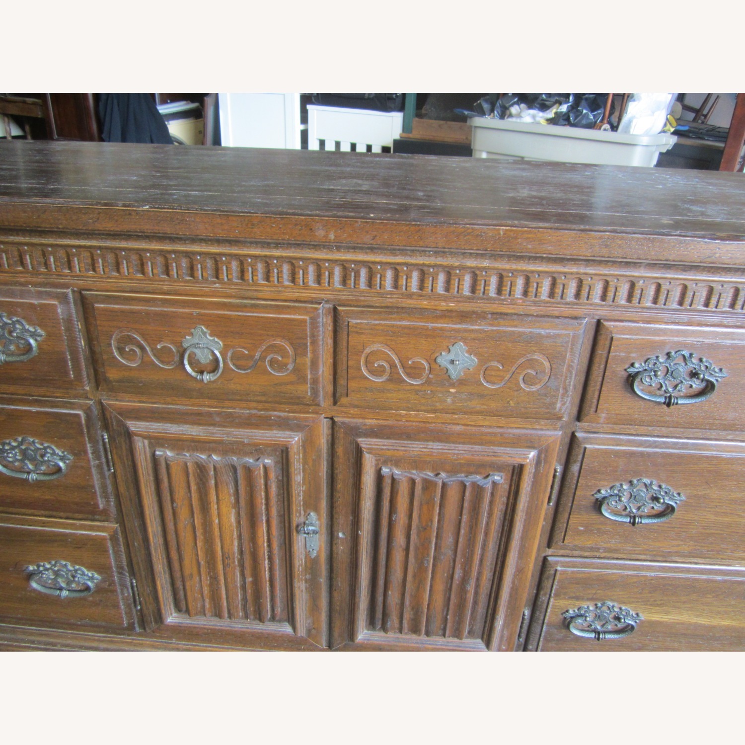 VTG Ethan Allen Dresser, 10 Drawers, 2 Mirrors - image-13