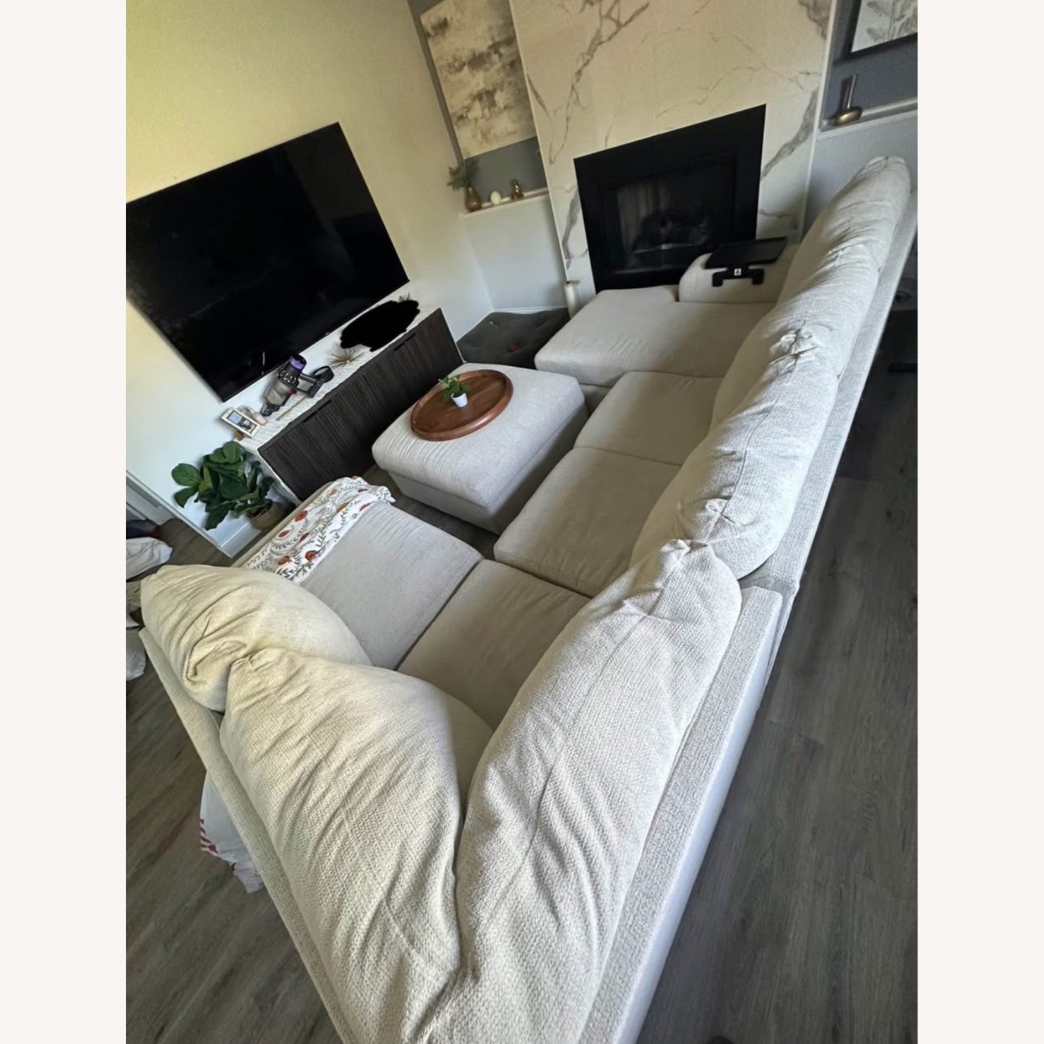 Cambri 2 Piece Sectional with Chaise & Ottoman - image-2