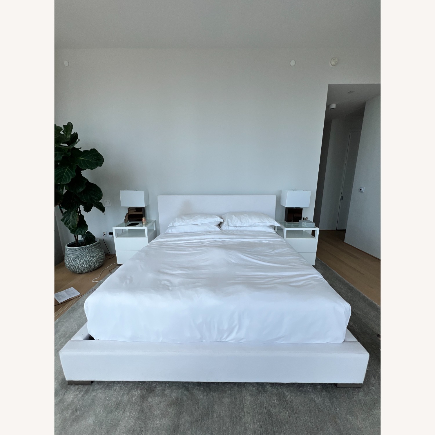 Restoration Hardware Cloud Perennial Platform Bed - image-1