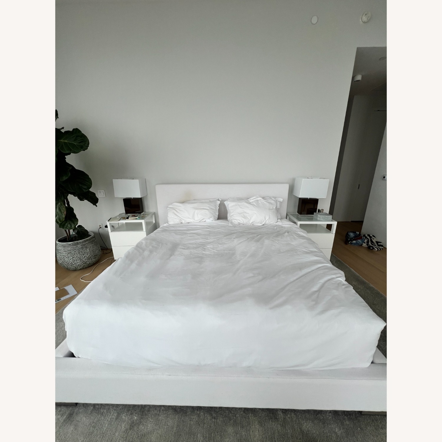 Restoration Hardware Cloud Perennial Platform Bed - image-4