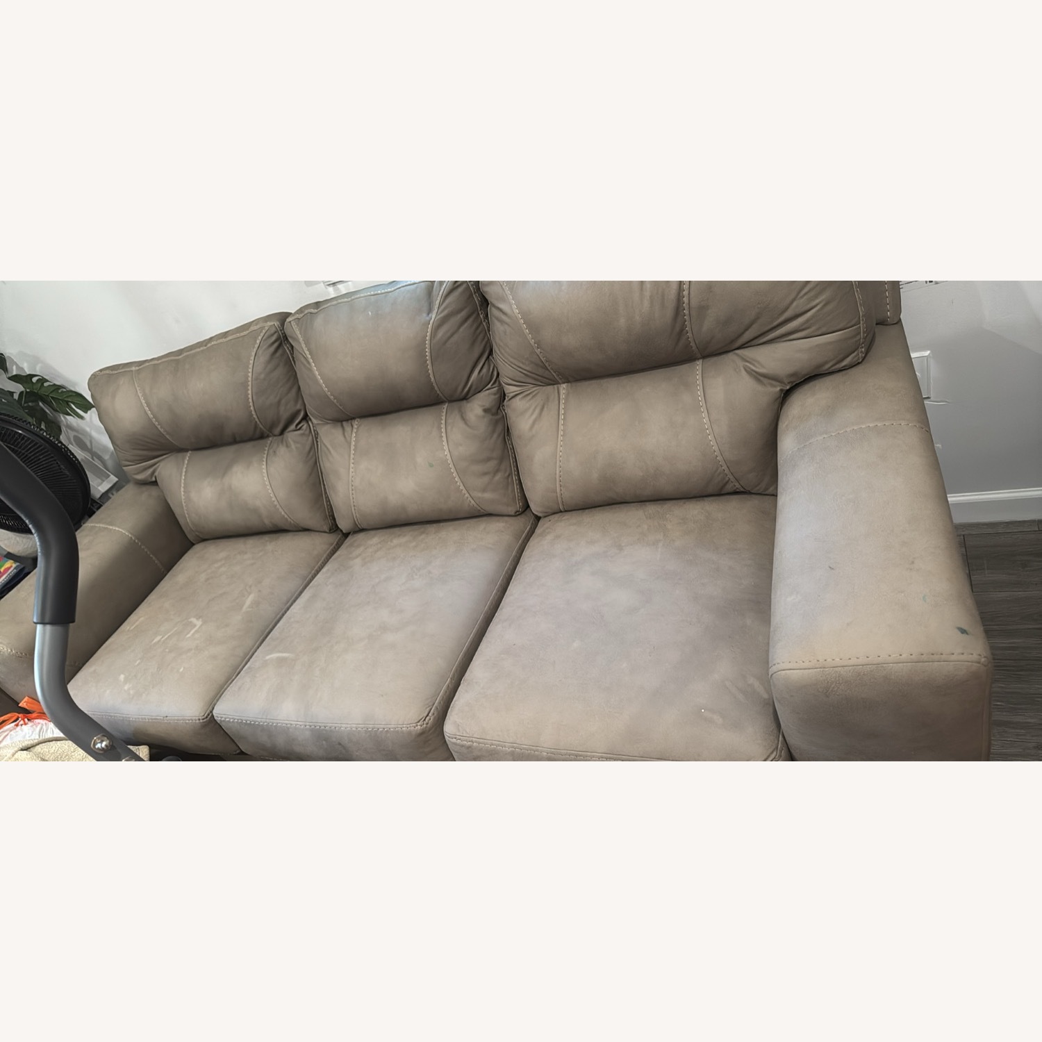 Broyhill 3 Seater Couch Set of 2 - image-3