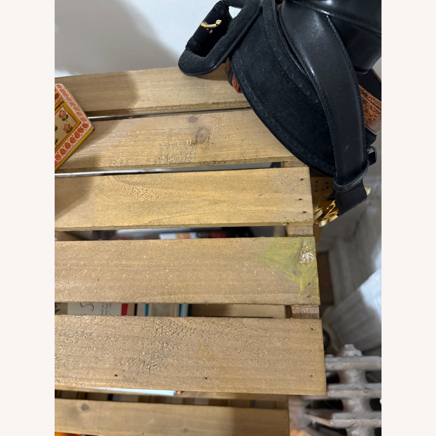 Lowe's Grayson Lane Rustic Brown Real Wood Shelves Ladder Bookcase - image-3