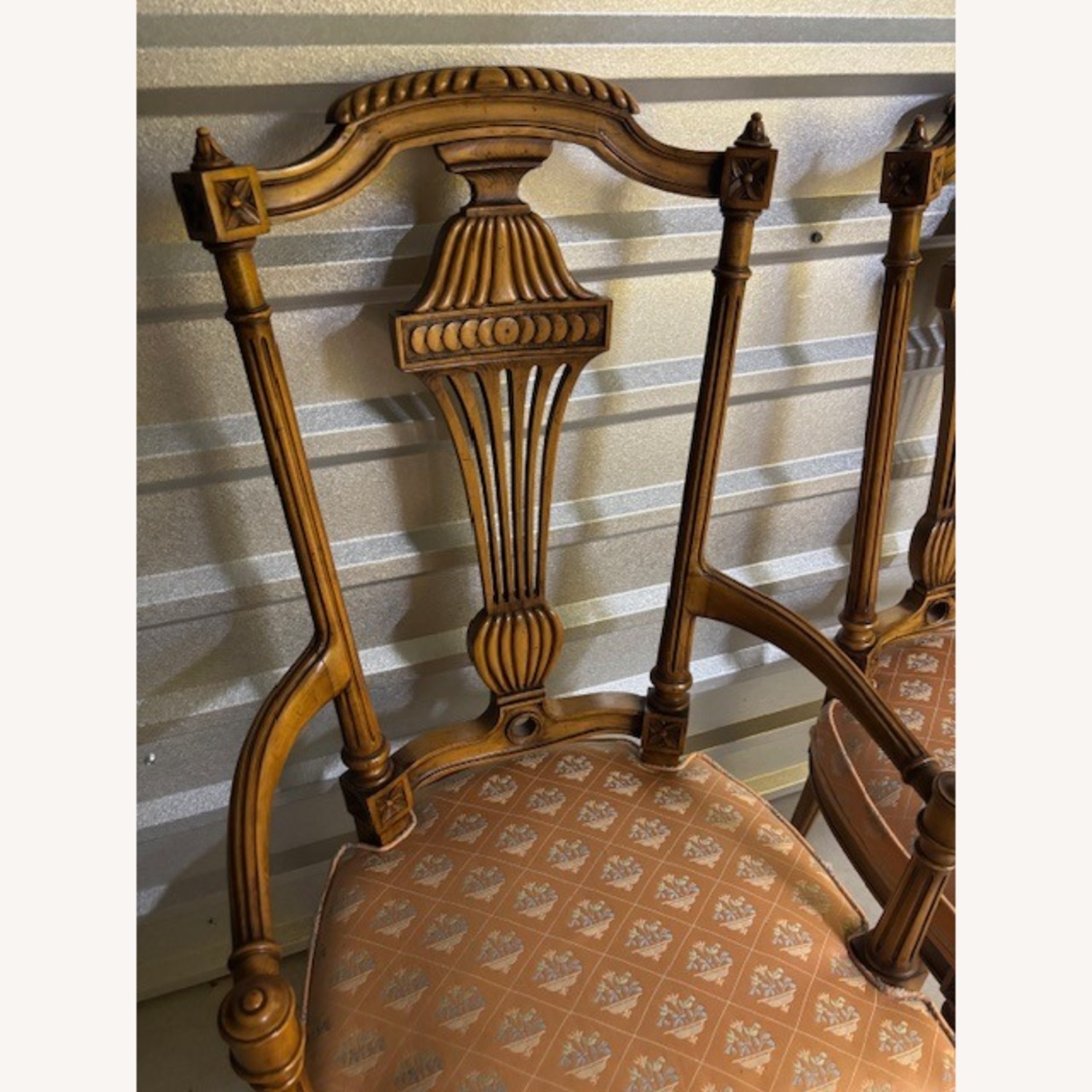 Dining Set: Round Table + 4 Chairs - image-6