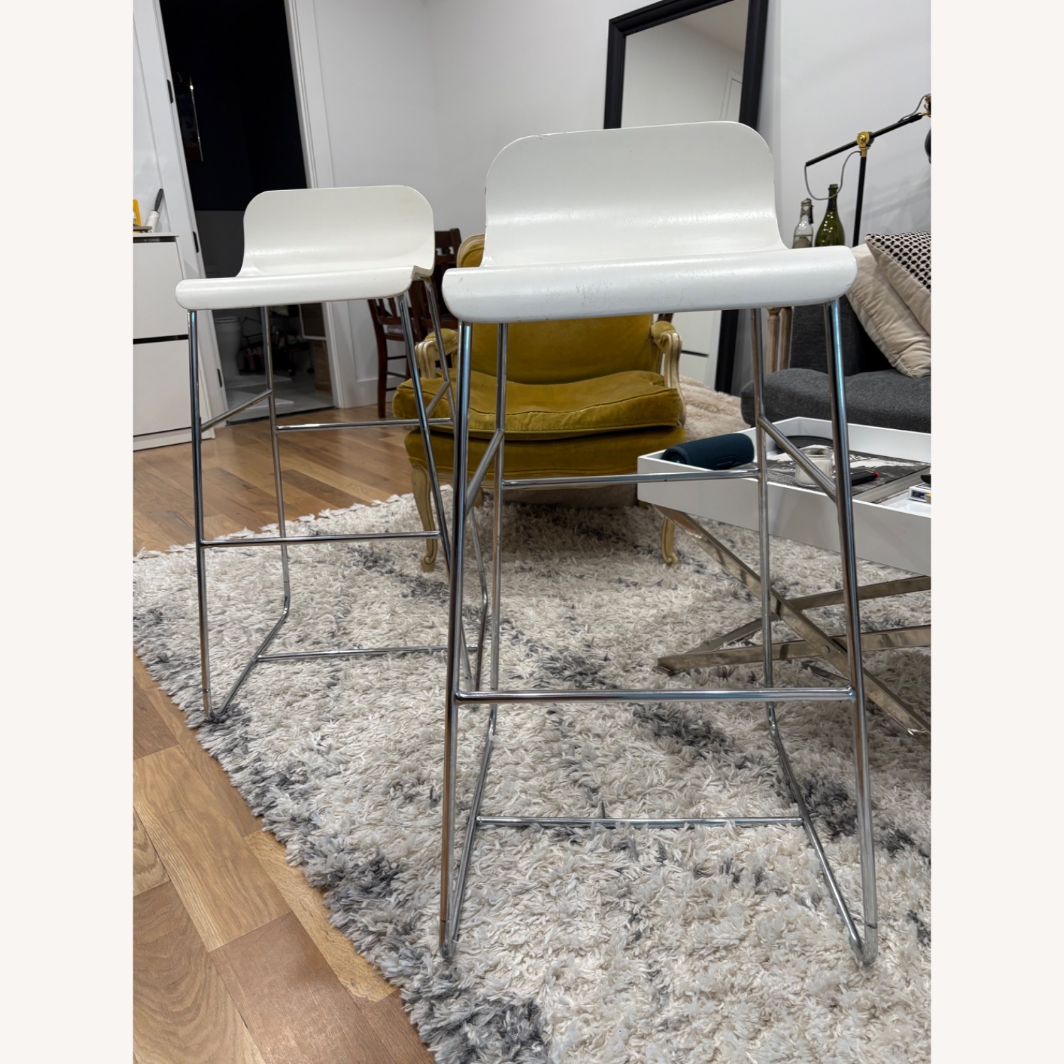 IKEA LILLÅNÄS High Bar Chairs - image-1