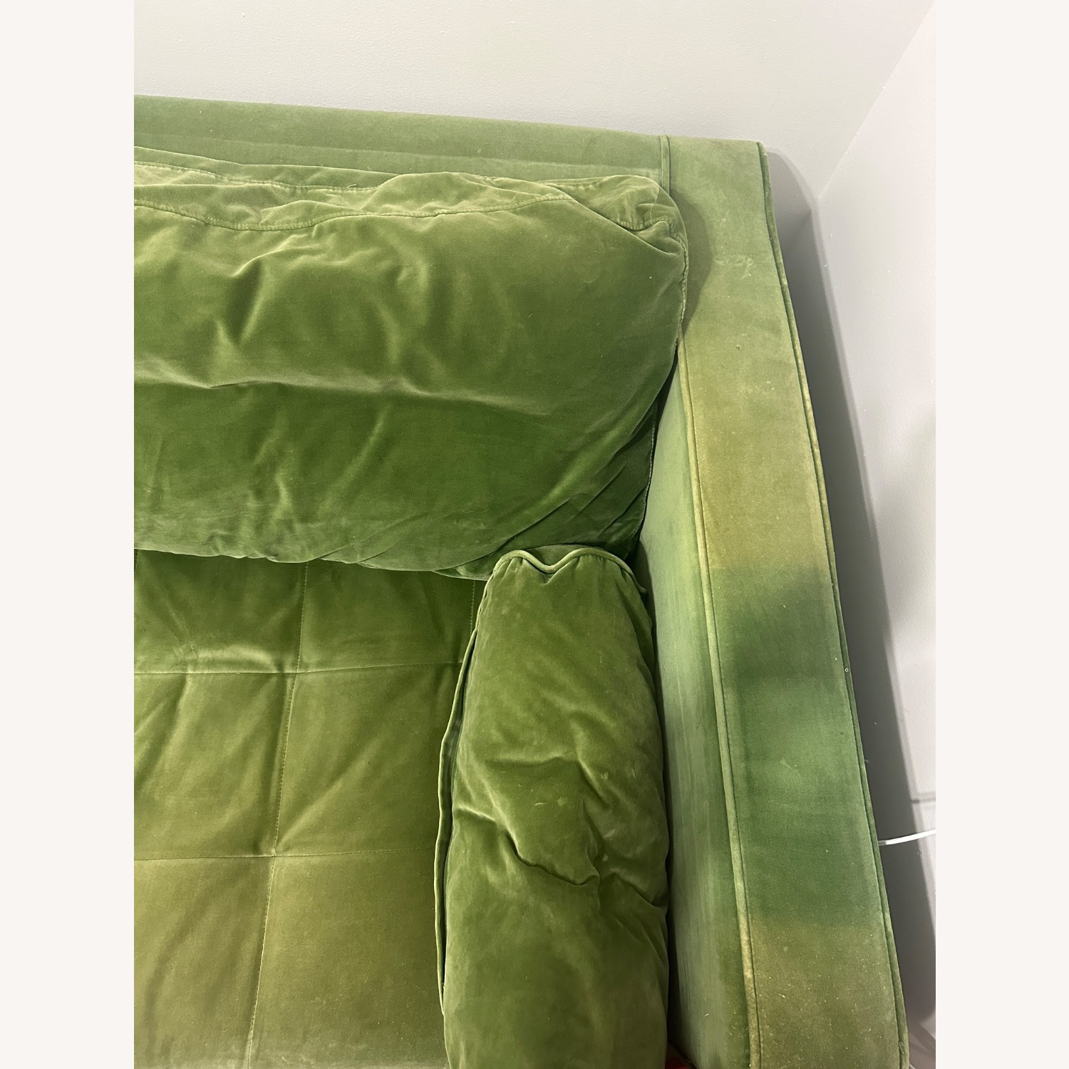 Article Sven Green Velvet Sofa - image-4