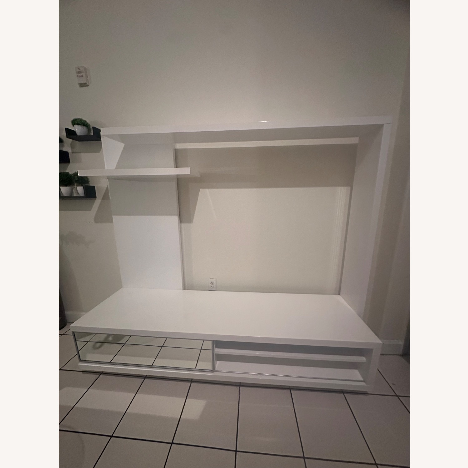 Shelves & Mirror Doors - image-4