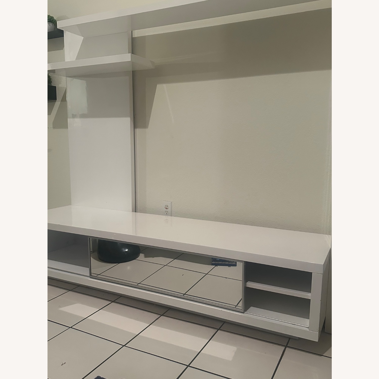 Shelves & Mirror Doors - image-2