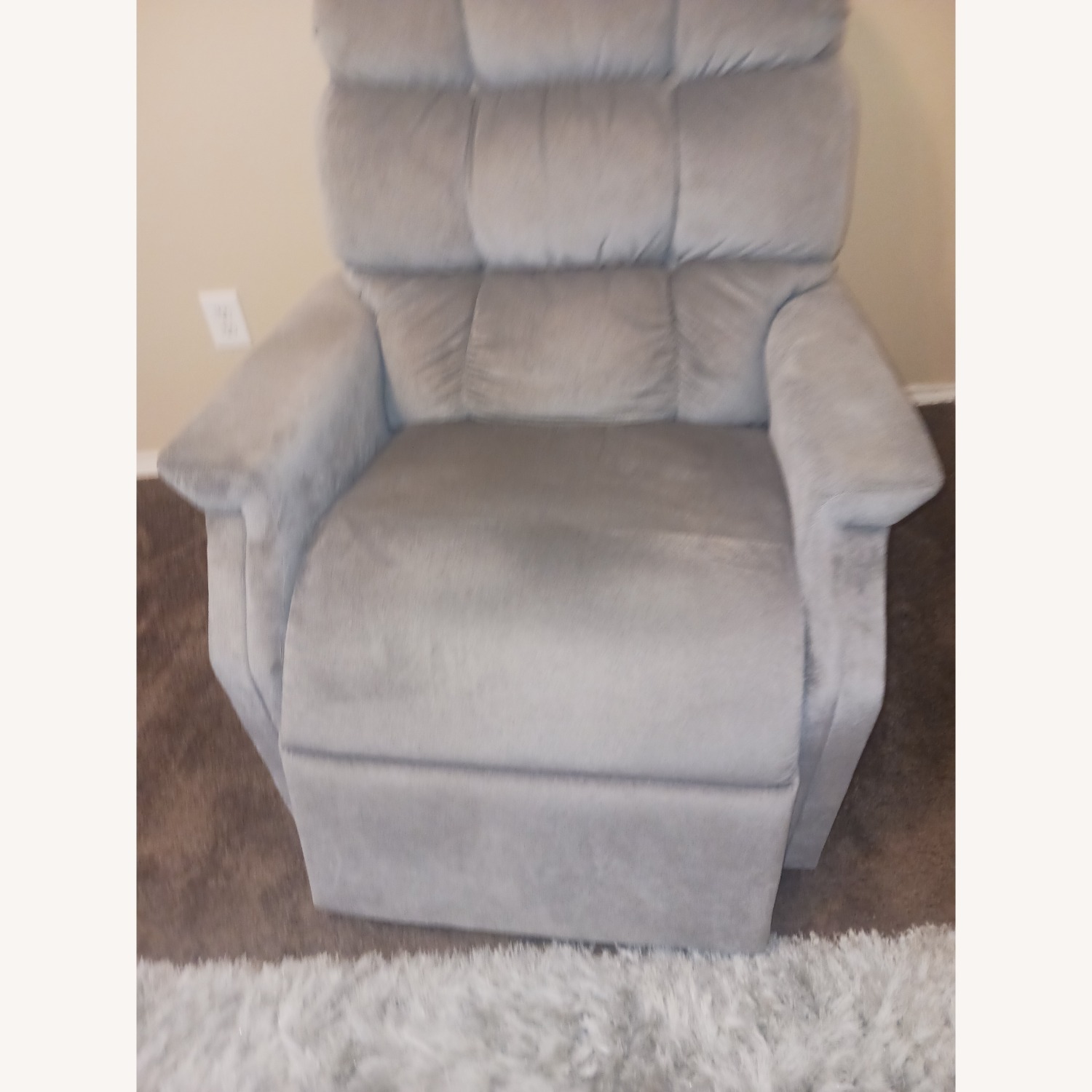 Goldenteak Golden Gray Power lift/Recliner - image-2