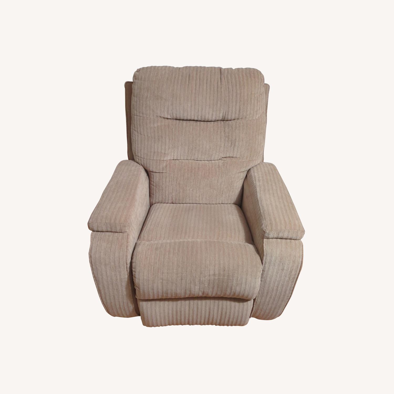 FlexSteel Kerrie Swivel Gliding Recliner - image-0