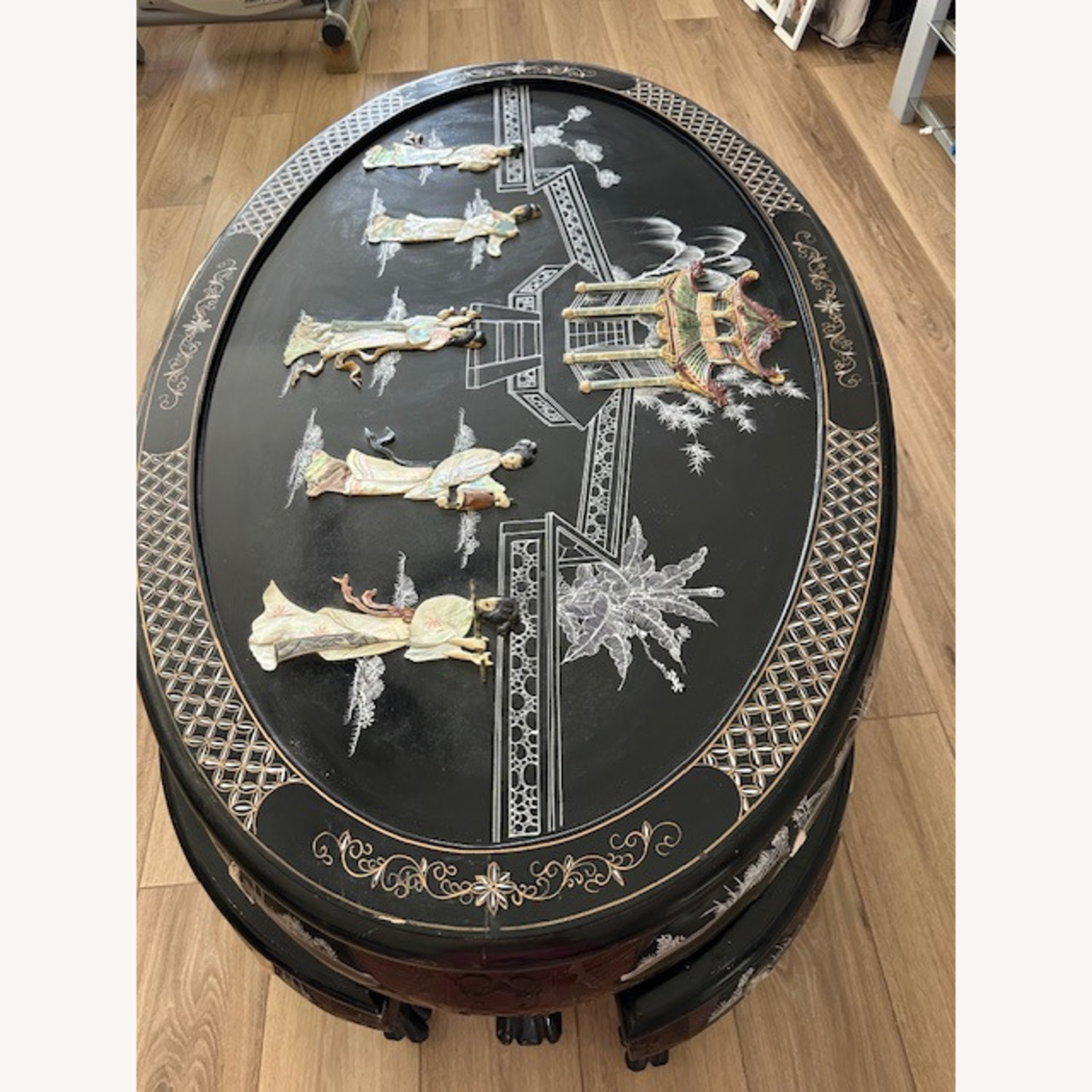 Coffee Table With 6 Stools - image-3