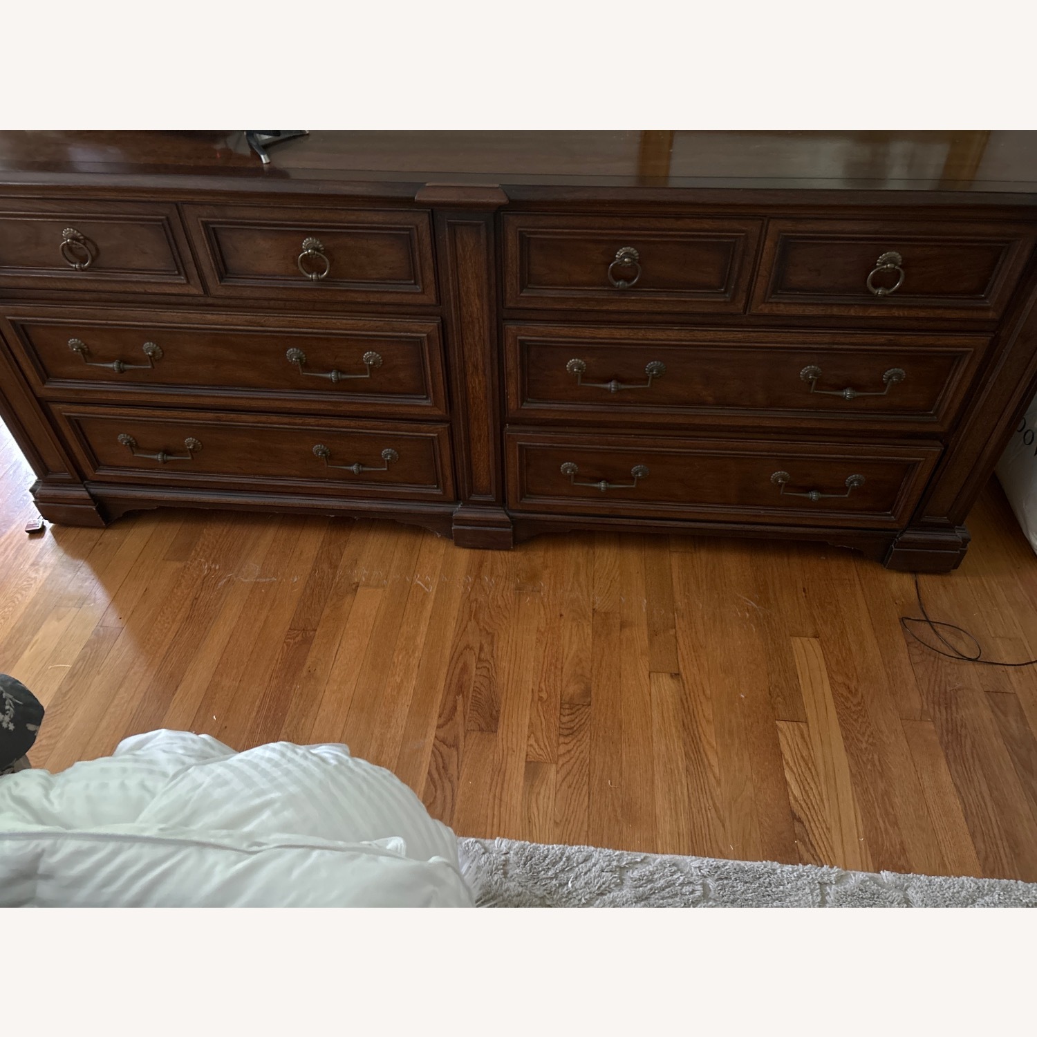 Quality Dresser On Wheels  - image-1