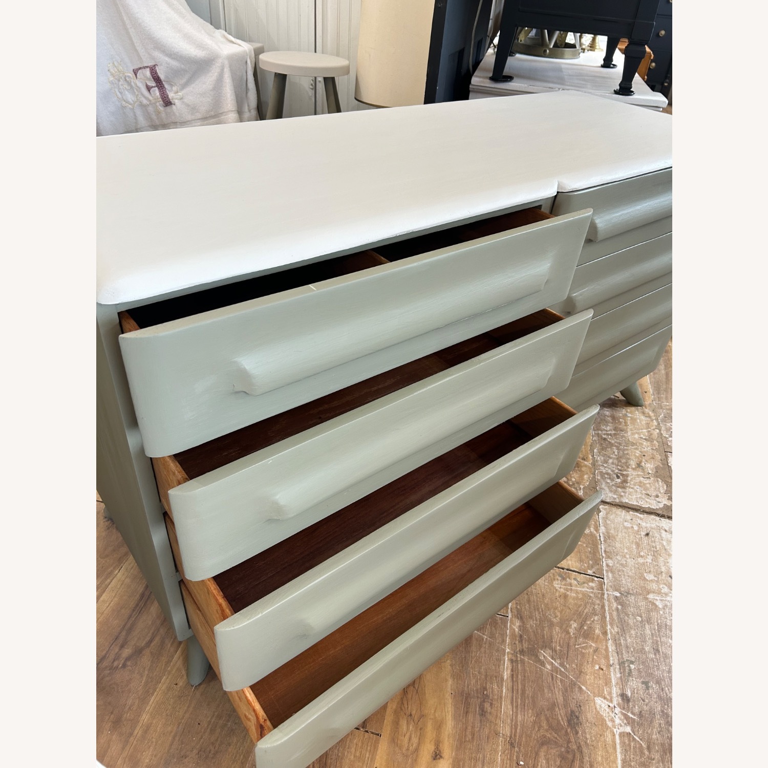 Sculptured Pine Dresser - image-12