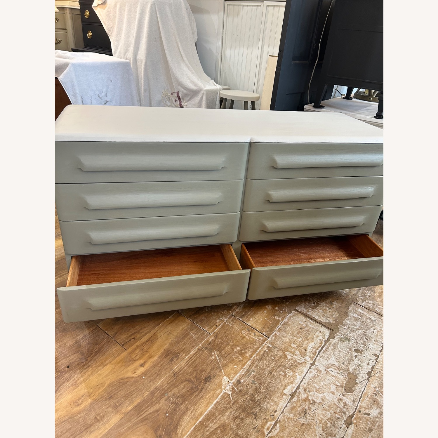 Sculptured Pine Dresser - image-13