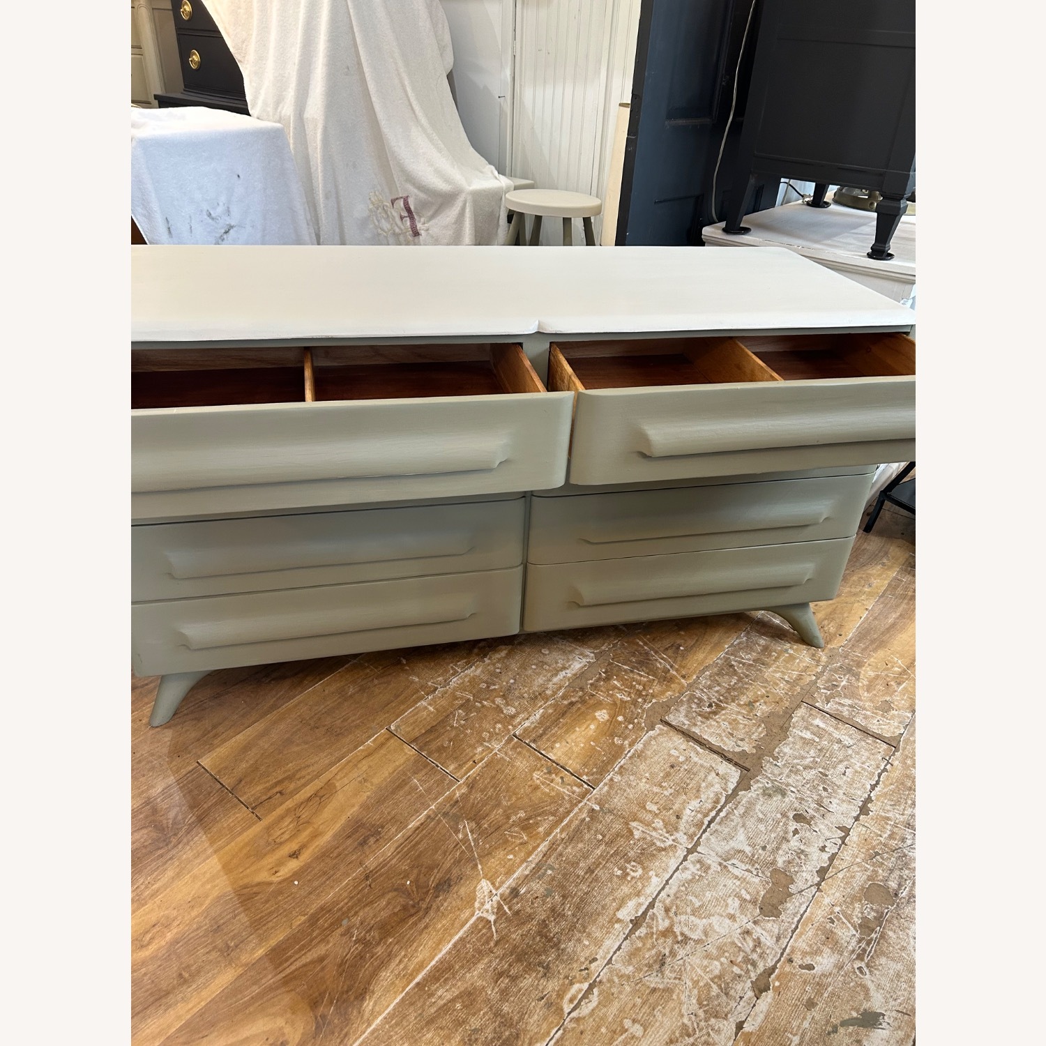 Sculptured Pine Dresser - image-4