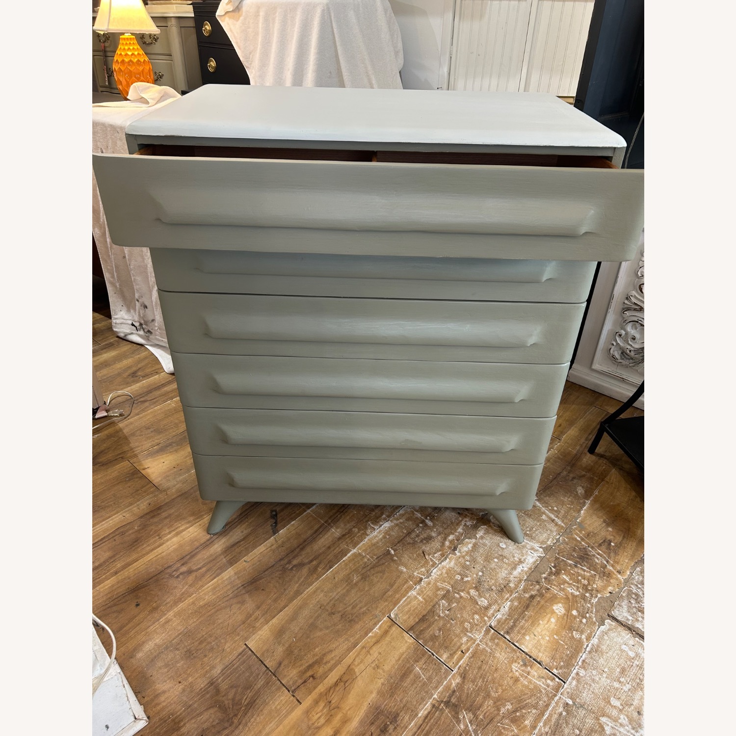 Sculptured Pine High Dresser - image-6