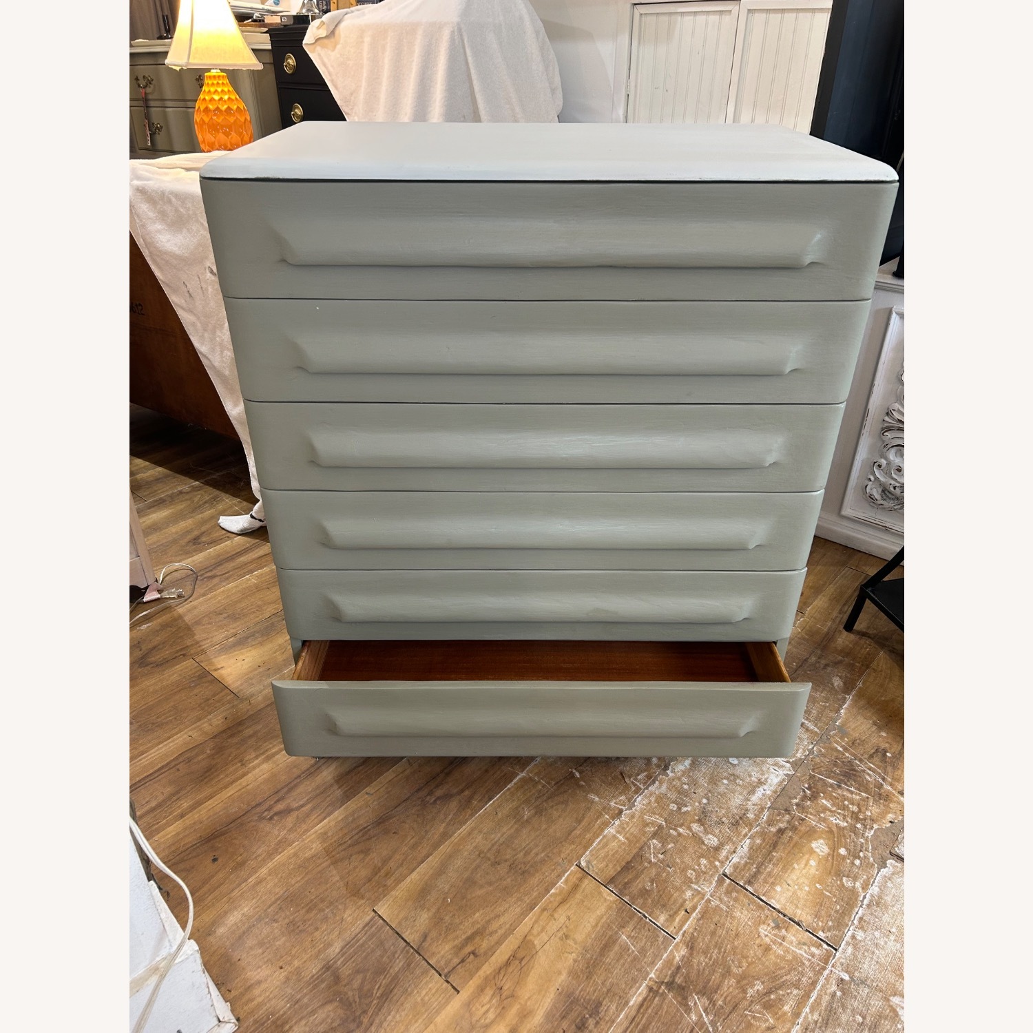 Sculptured Pine High Dresser - image-2