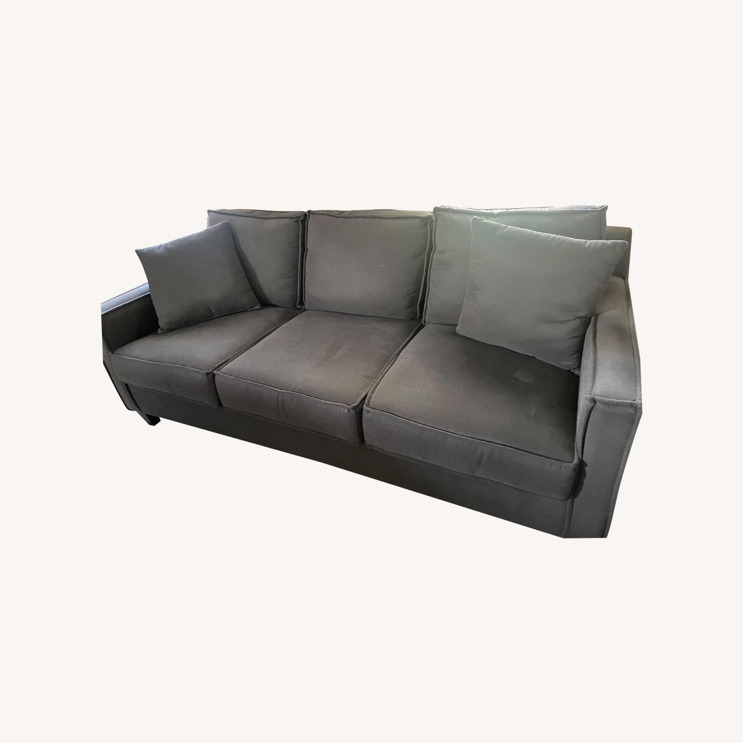 Bob's Discount Furniture Sofa Bed - image-0