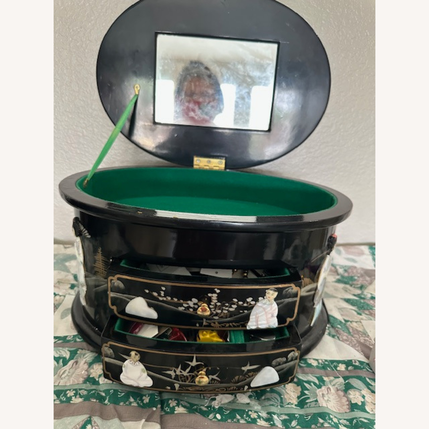 Oriental Jewelry Case - image-3