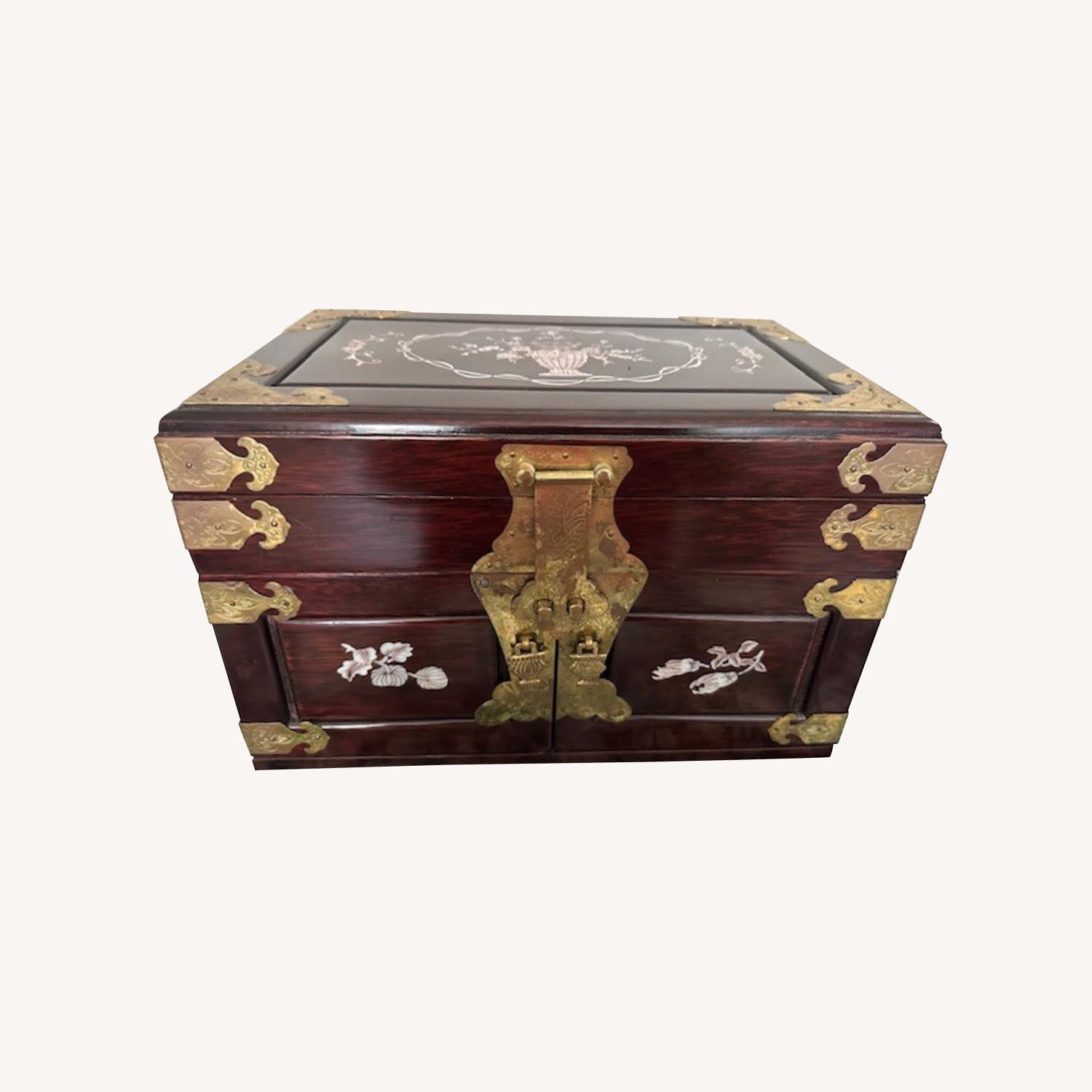 Oriental Jewelry Case - image-0