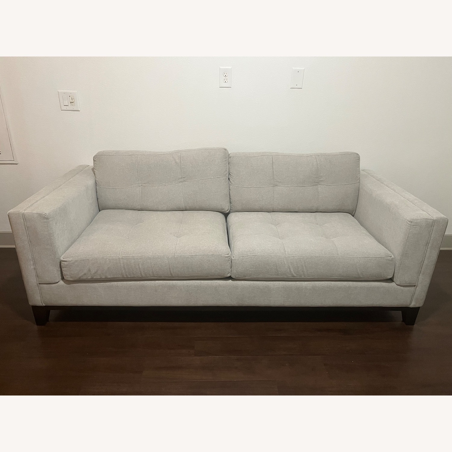 Rooms To Go Cindy Crawford Sofa - image-3