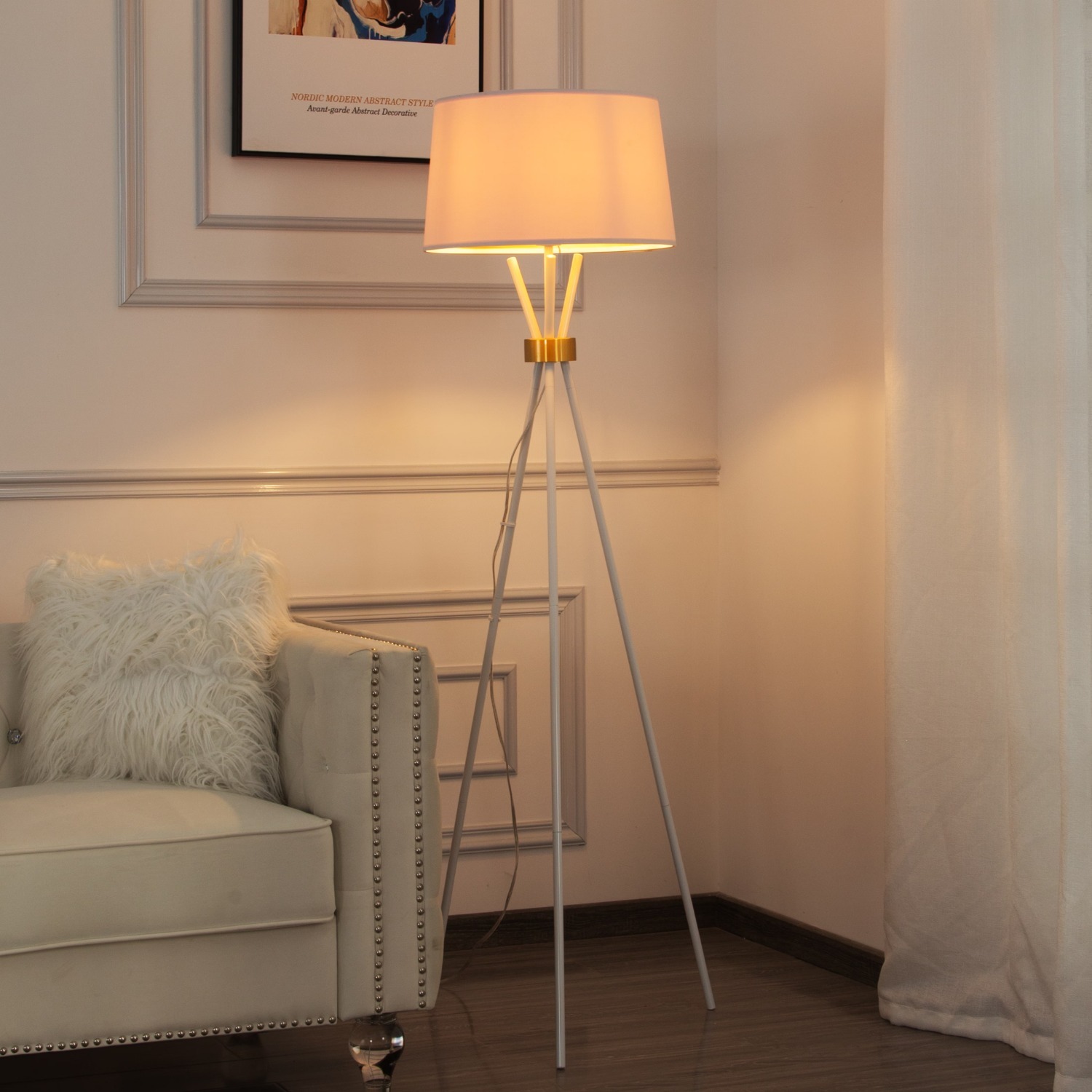 Aukfa 63.2"Tripod Floor Lamp - image-1