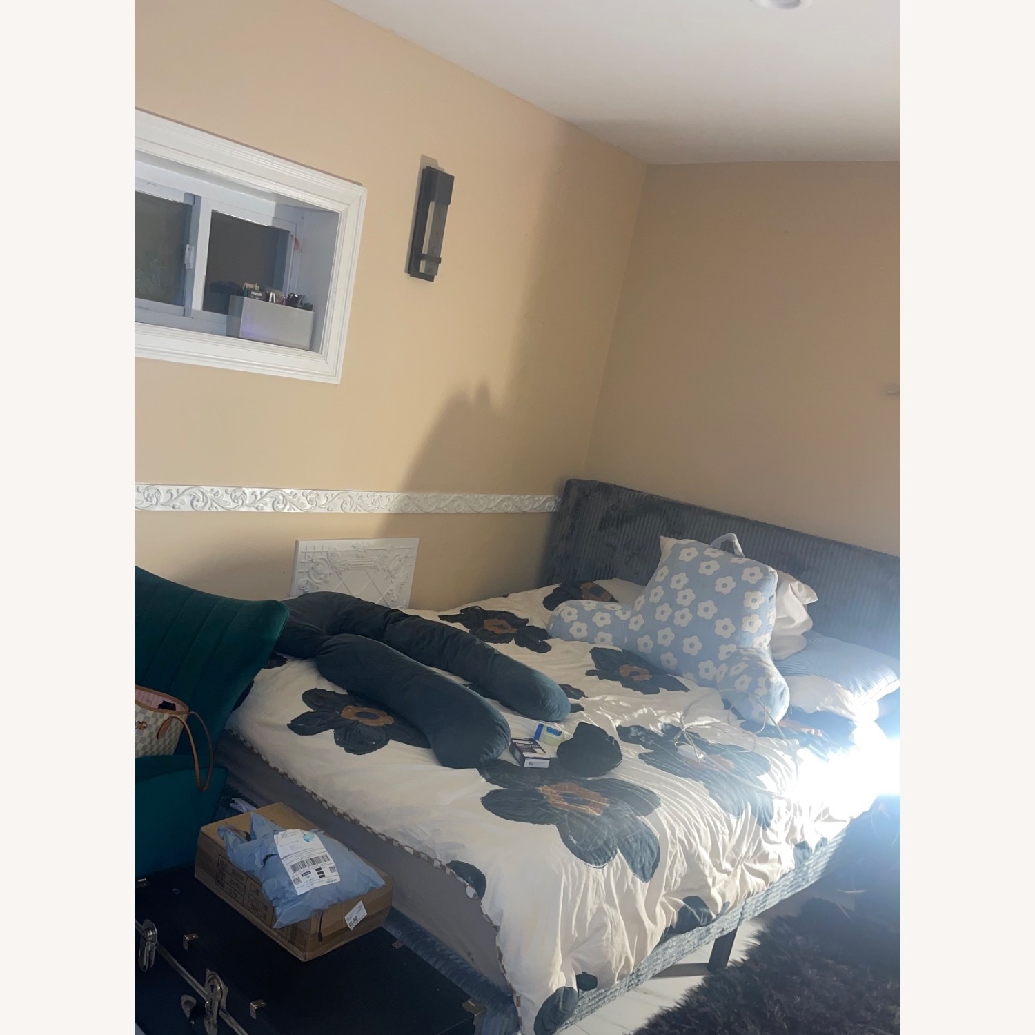 Andretta Upholstered Wingback Bed - image-3