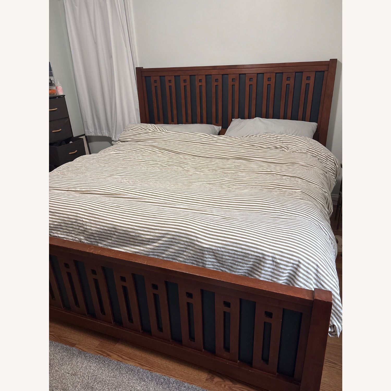 Stickley Highlands King Size Bed - image-1