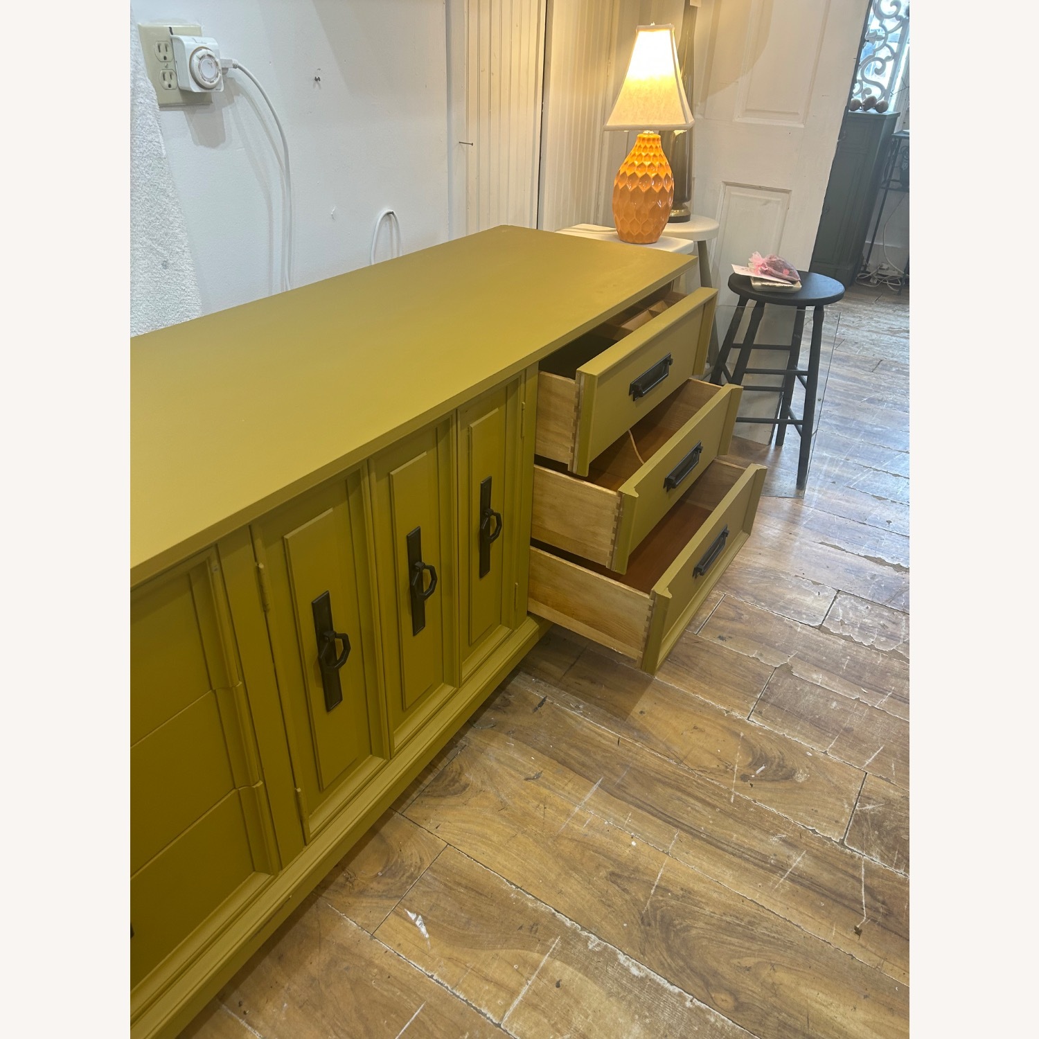 Gold Dresser - image-9