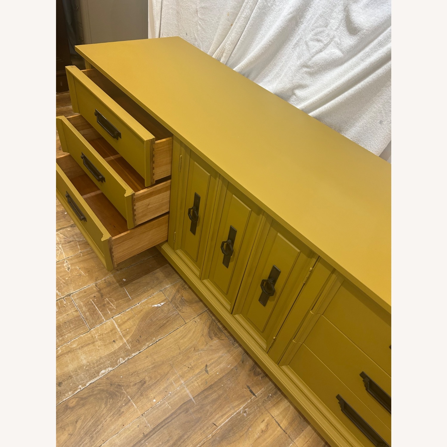 Gold Dresser - image-10