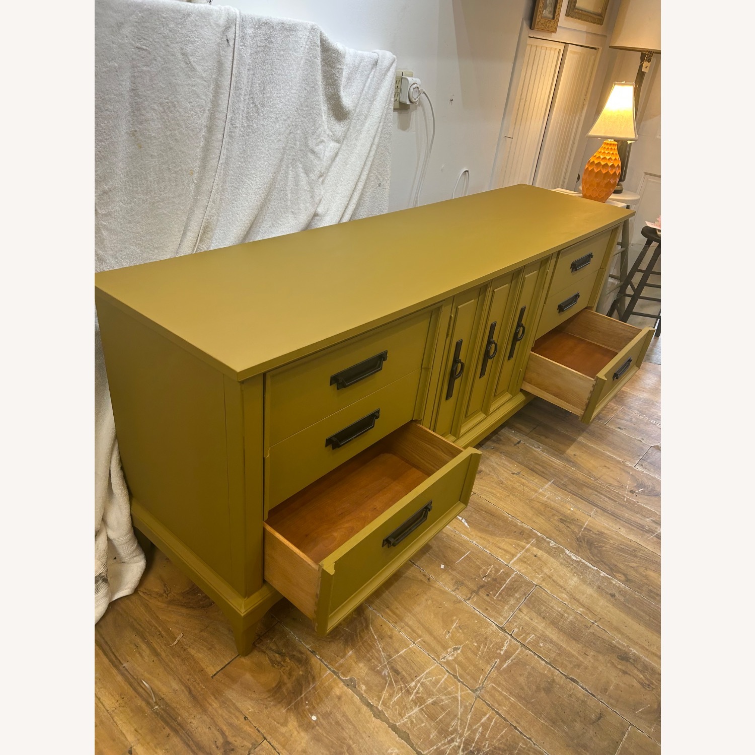 Gold Dresser - image-3