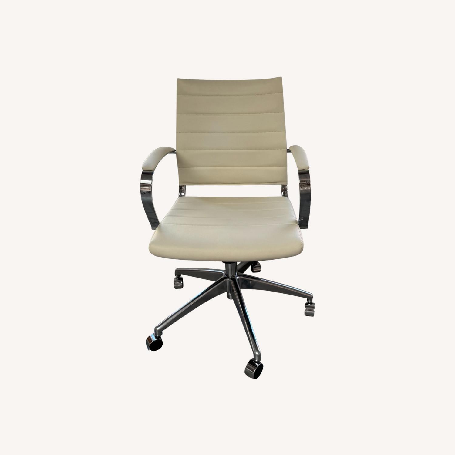 White Office Chair Set Padded Arm Rests - image-5
