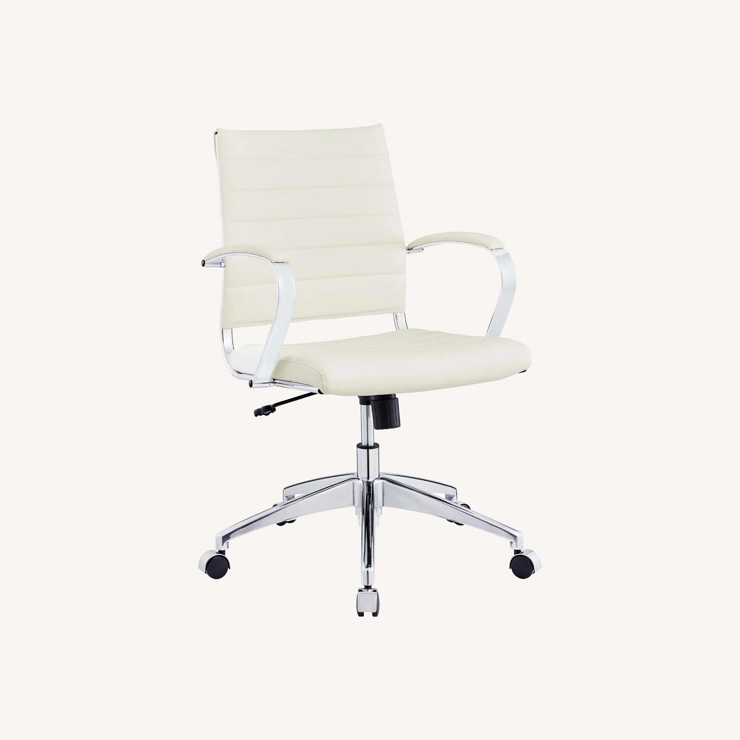 White Office Chair Set Padded Arm Rests - image-0