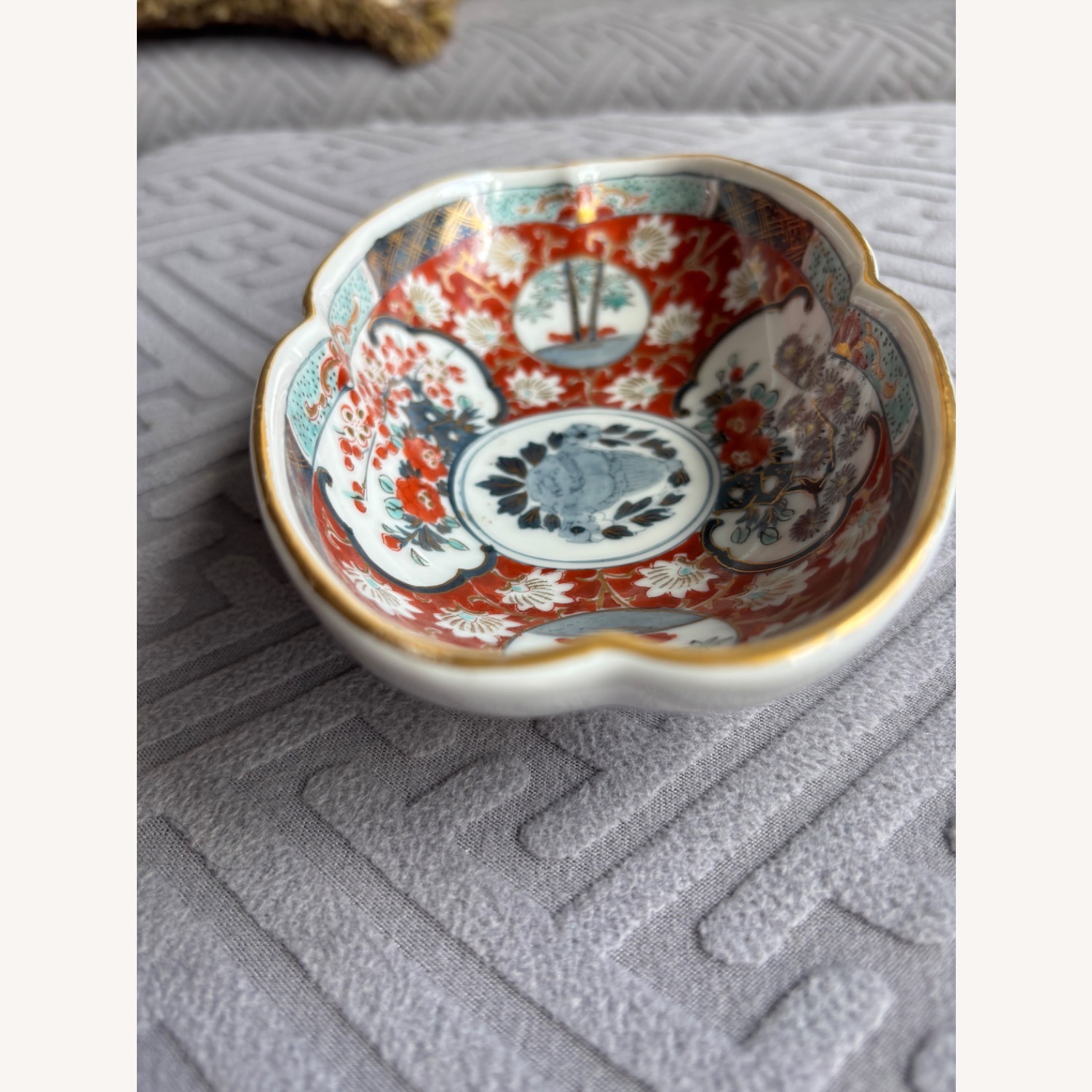 Vintage  Rare Imari Japanese Hand Painted Bowl  - image-4