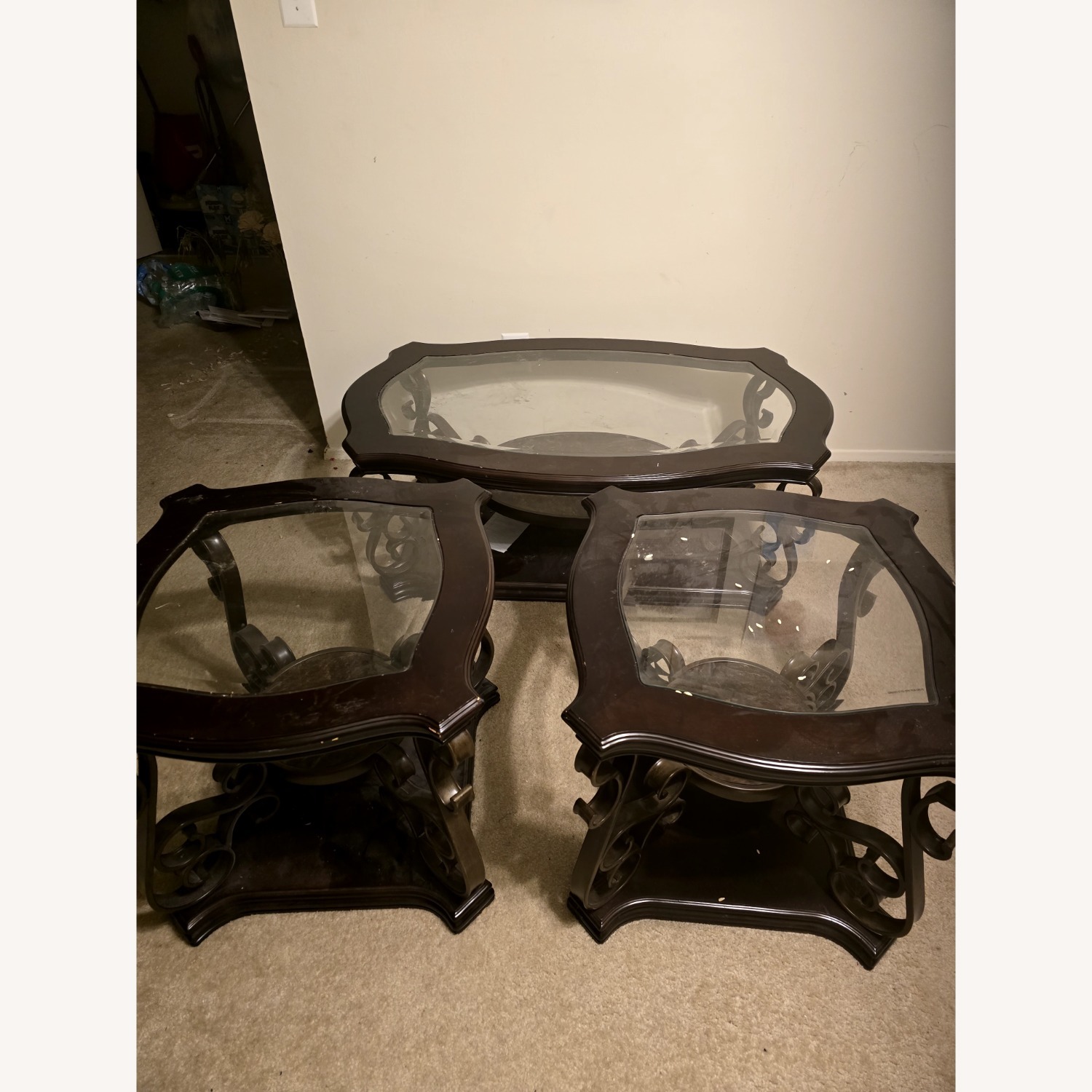 Value City Valencia End Table - image-2