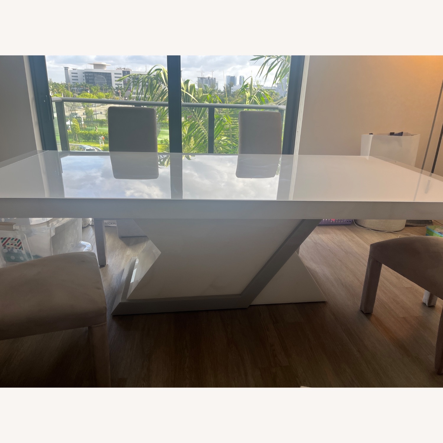 Dining Room Table High Gloss - image-6