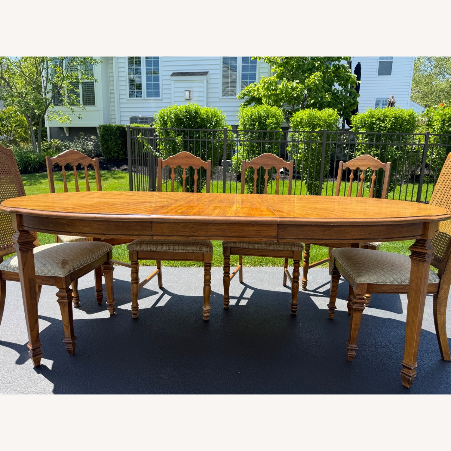 Dining Room Table and 6 Chairs - image-3
