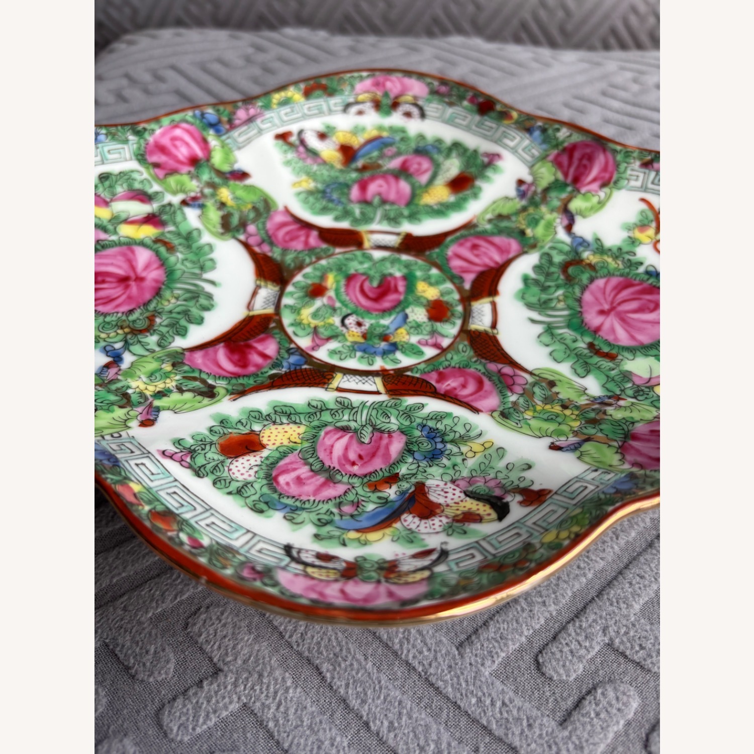 Vintage Rose Medallion Footed Dish / Vase - image-13