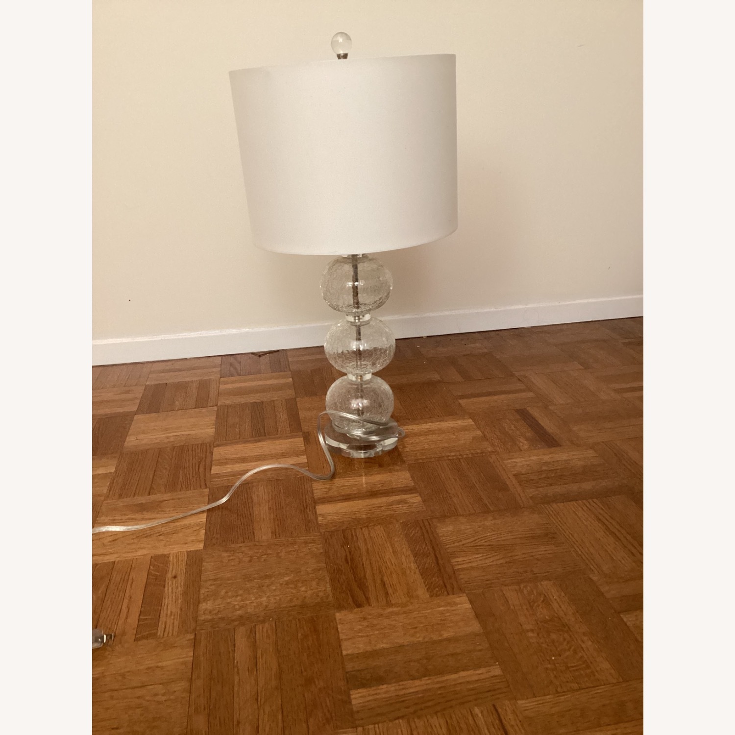 Glass table lamp - image-1