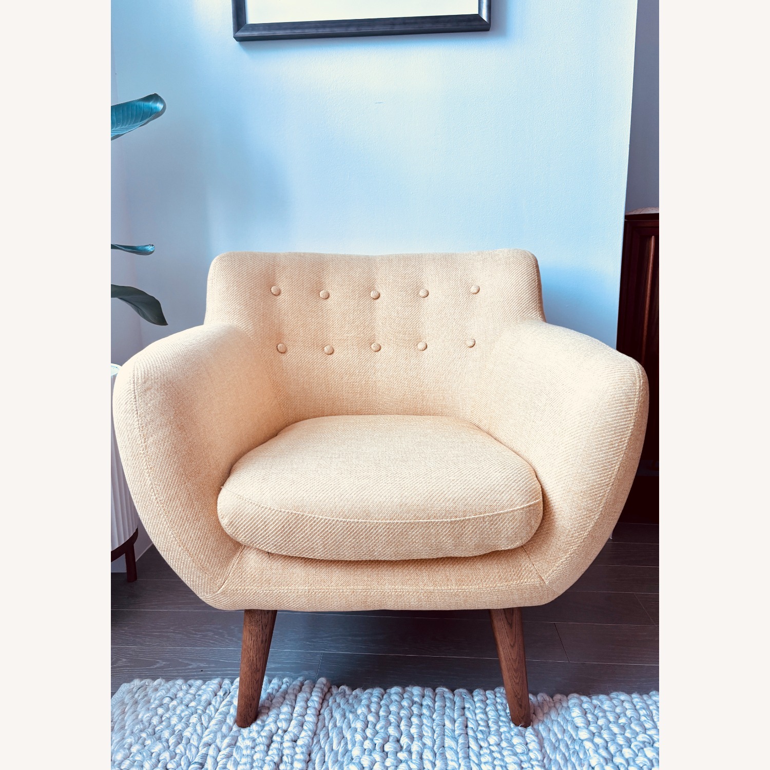 Gelman Modern Tufted 31" Armchair - image-4