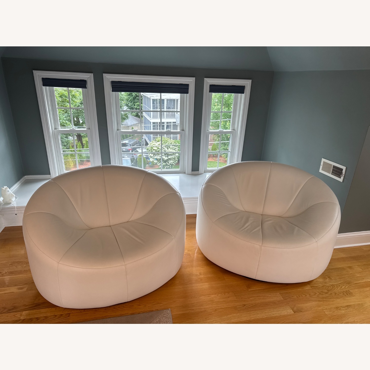 Pierre Paulin Pumpkin Swivel Armchairs - image-6