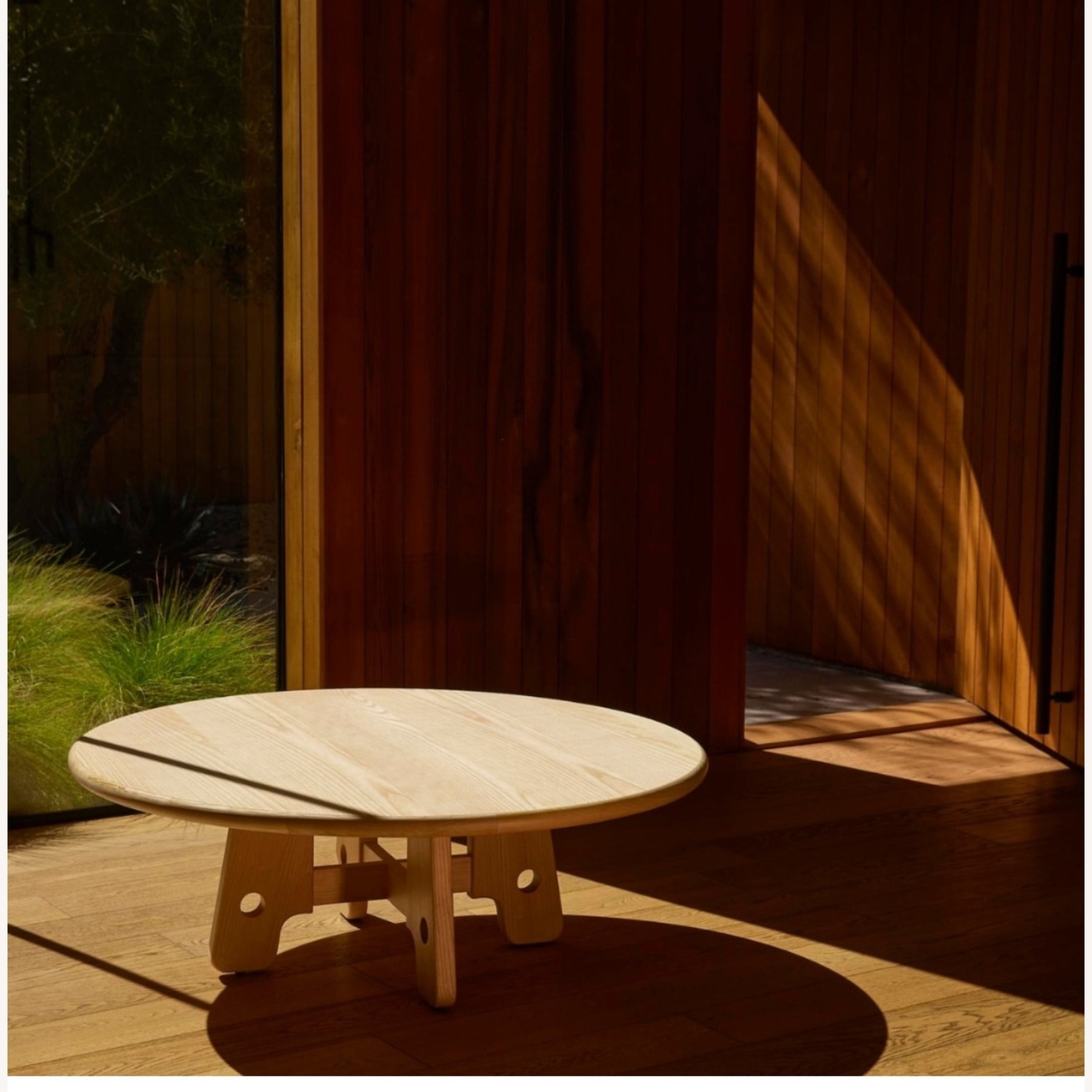 Lawson Fenning Round 48" Coffee Table Luxury Brand - image-4