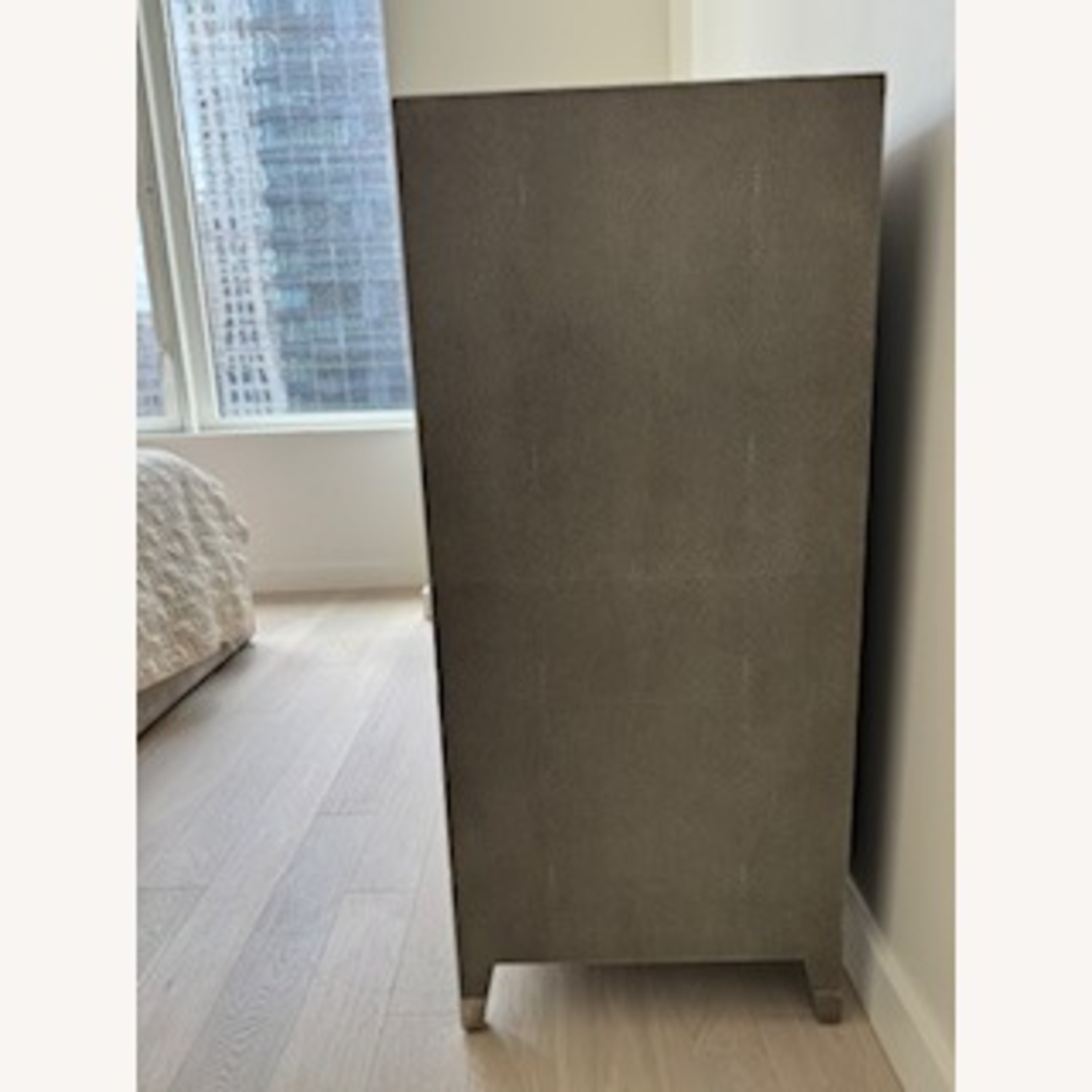 Graydon Shagreen 5-drawer Dresser - image-3