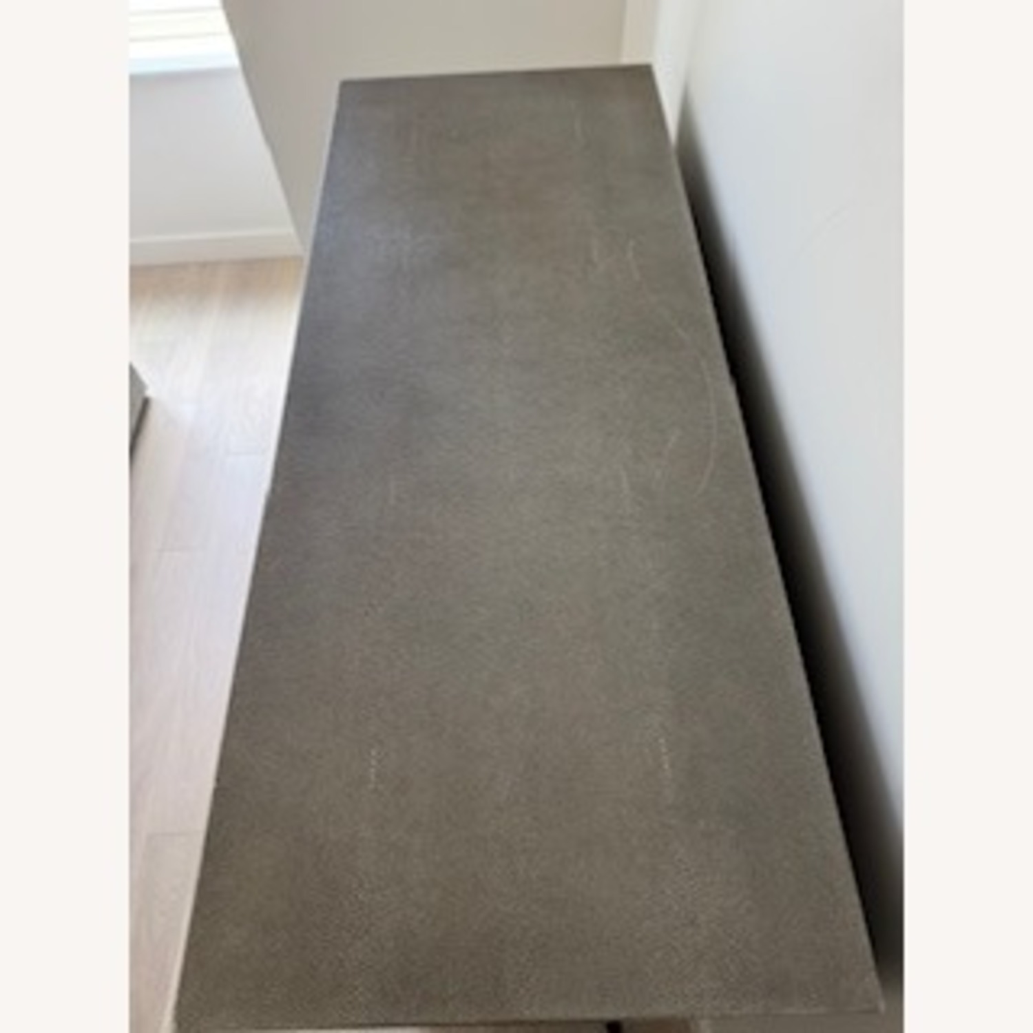 Graydon Shagreen 5-drawer Dresser - image-5