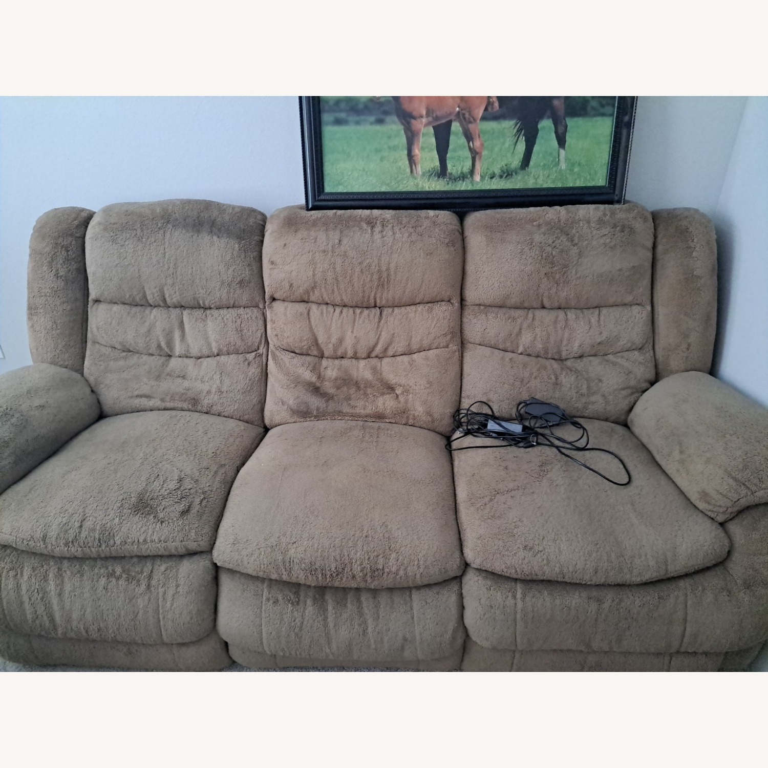 Couch with Electric Recliners on Both Sides - image-1