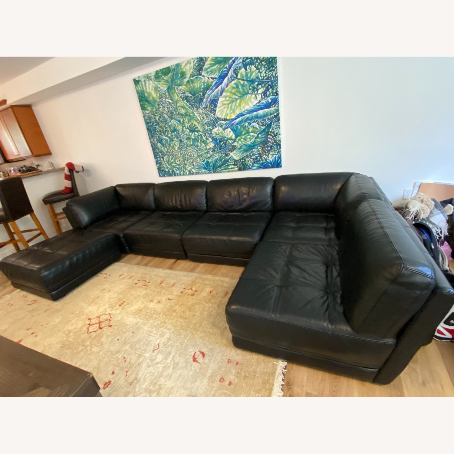 Chateau D'Ax 6 Piece Black Leather Sectional - image-4