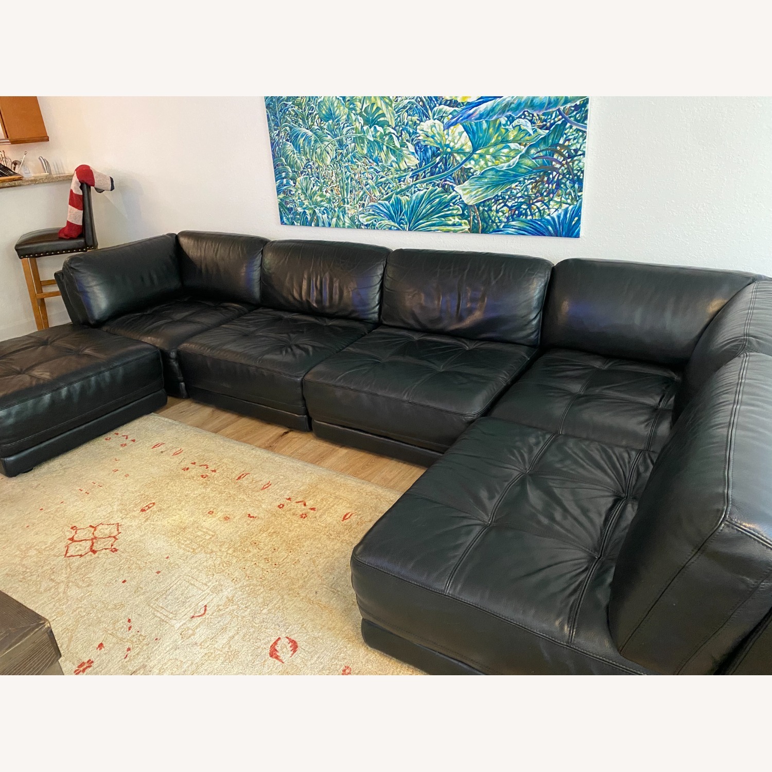 Chateau D'Ax 6 Piece Black Leather Sectional - image-5