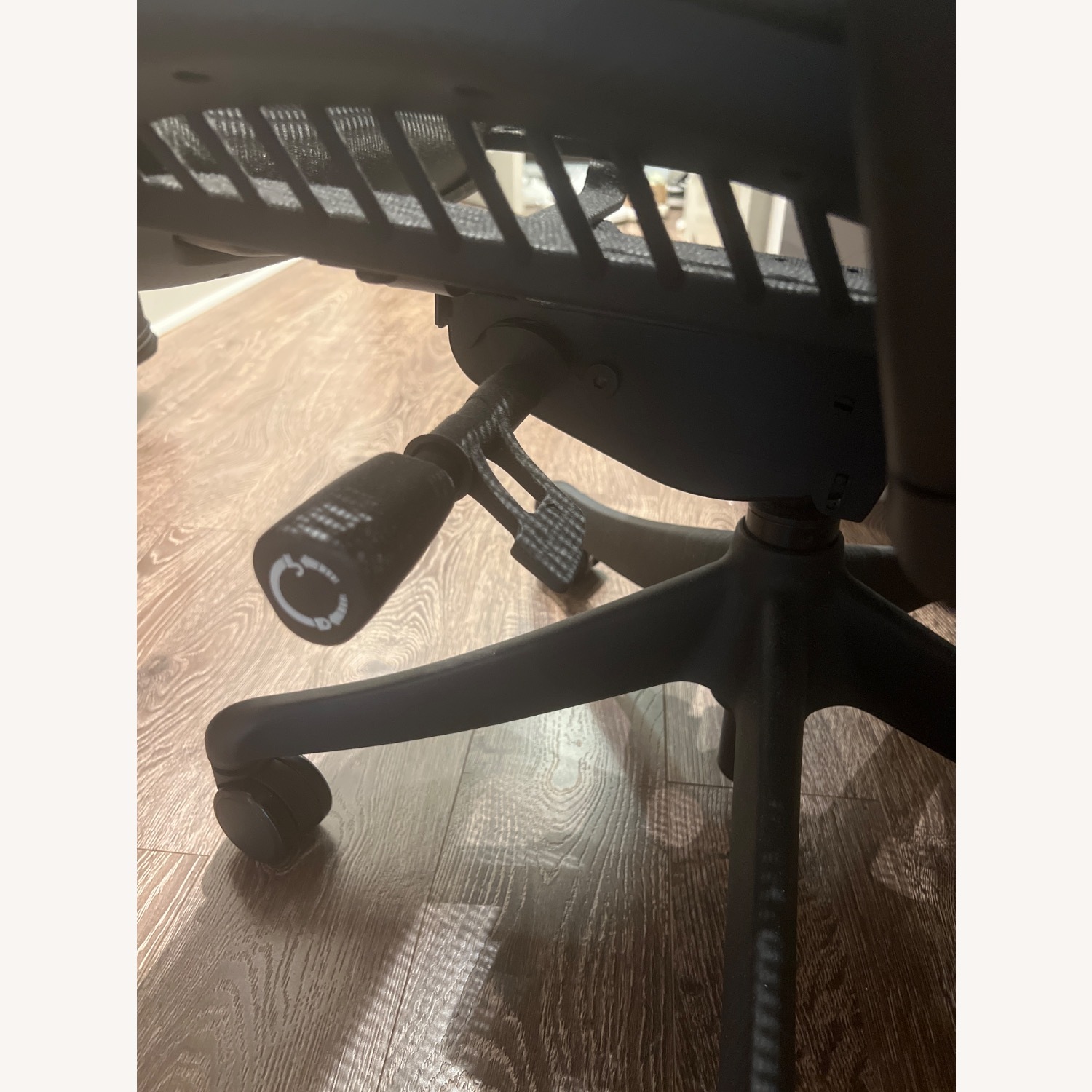 X-Chair X1 Mesh Office Chair - image-4