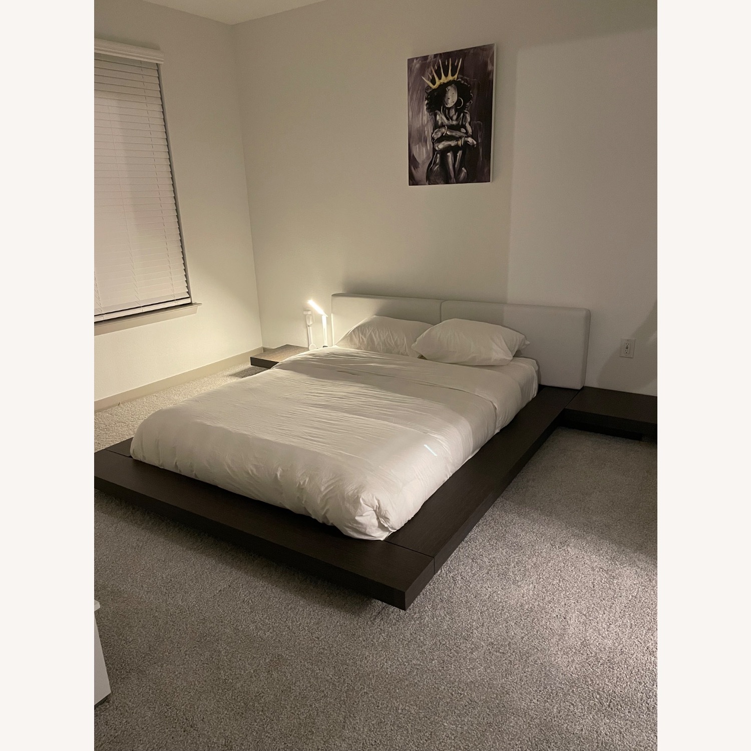 Wade Logan Queen Modern Platform Bed - image-2