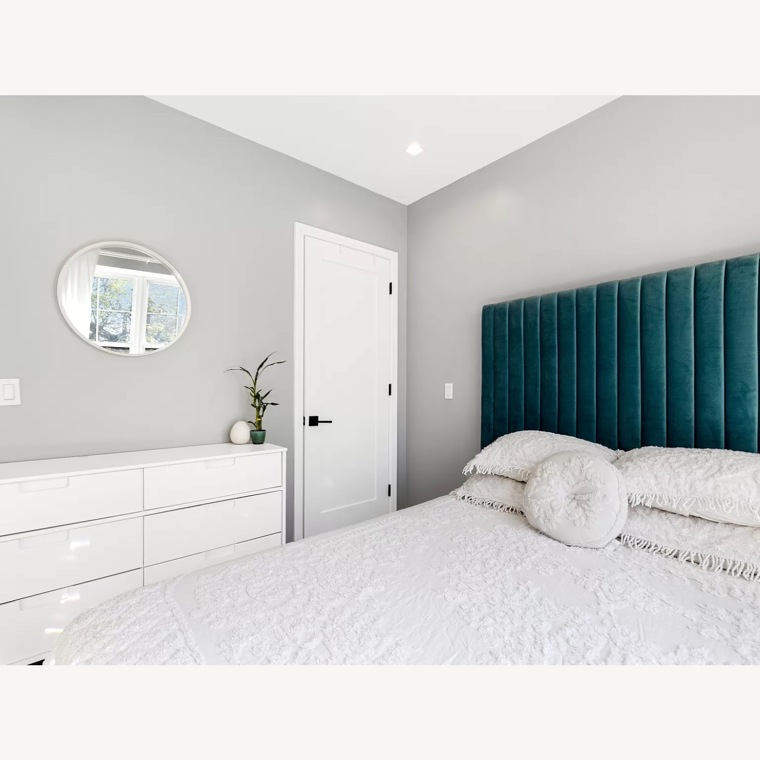 Elegant Upholstered Platform Bed - image-3