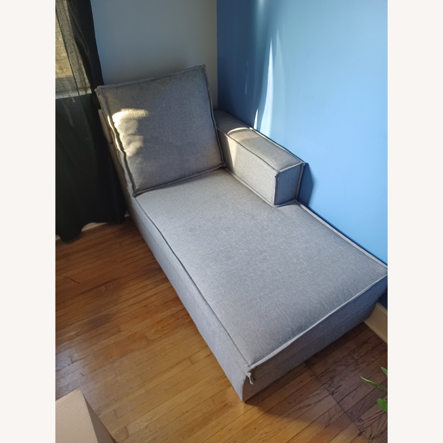 Lounge Seat - image-3